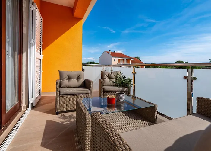 Mendula Zadarvillas *